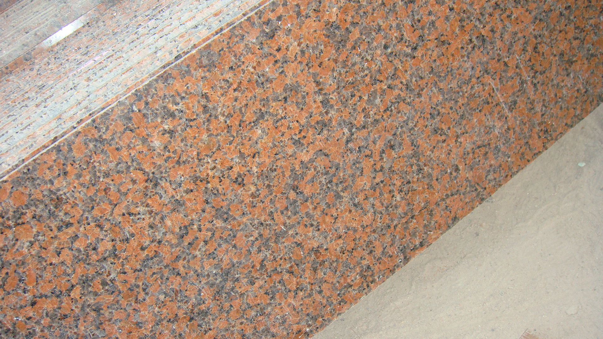 花岗岩 路沿石 枫叶红(g562)花岗岩荔枝板