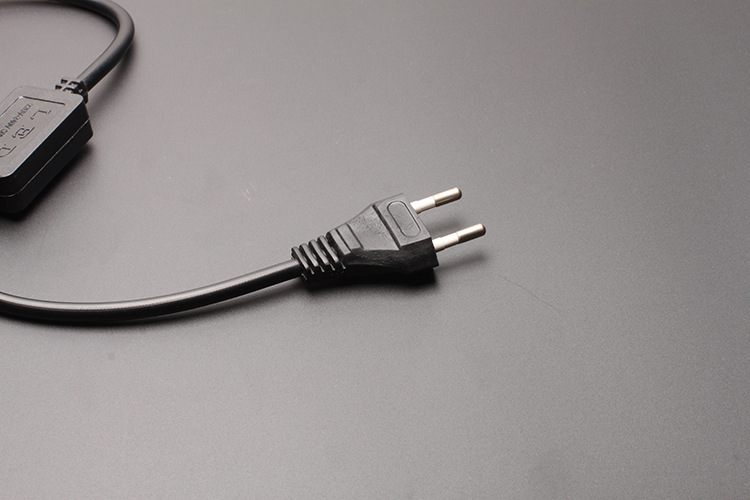 接口类型五针21mm控制范围20米控制方式常亮连接方式交流直插调节范围