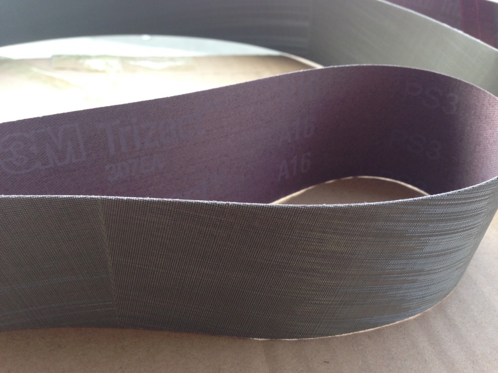 供应大量特价批发3m金字塔抛光砂带a16 307ea精密研磨带