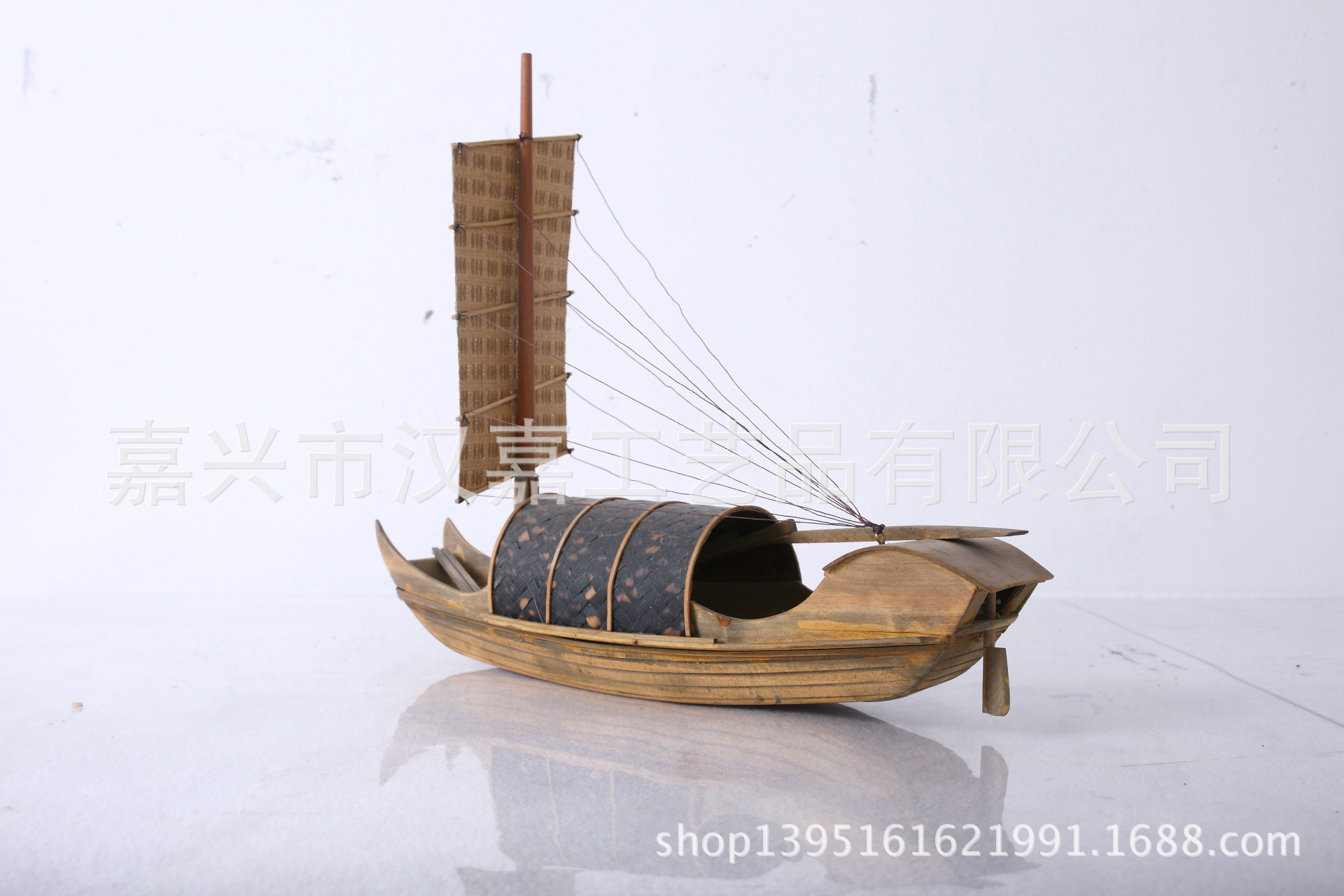 乌篷船,工艺船,水乡船,木制工艺摆件,木雕工艺摆件.