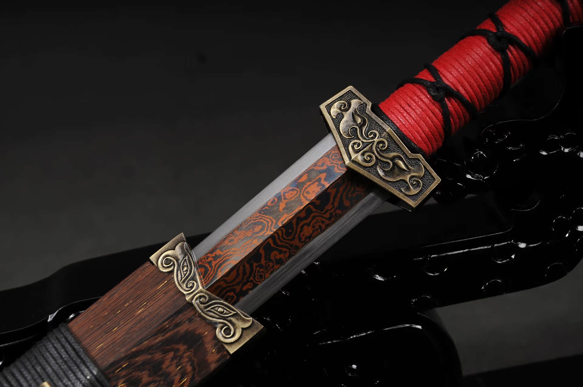 龙泉华影刀剑宝剑12寸短款八面发红汉剑花纹钢汉剑硬剑未开刃