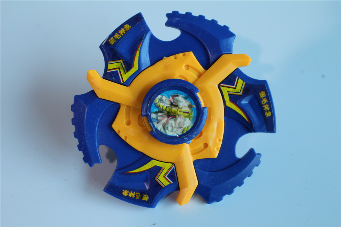 厂家处理价儿童玩具拉齿陀螺 拉尺陀螺 高速魔幻陀螺玩具批发