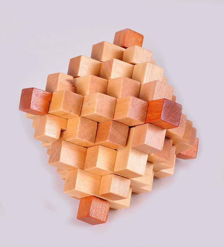 成人木制益智玩具 古典玩具 孔明锁鲁班锁 原色大菠萝