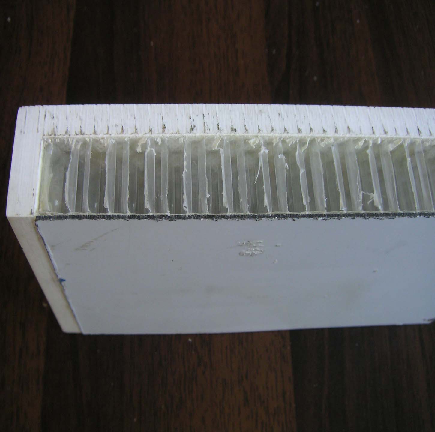 供应新型环保蜂窝垫板 质轻抗变形橱柜台面六角蜂窝垫板