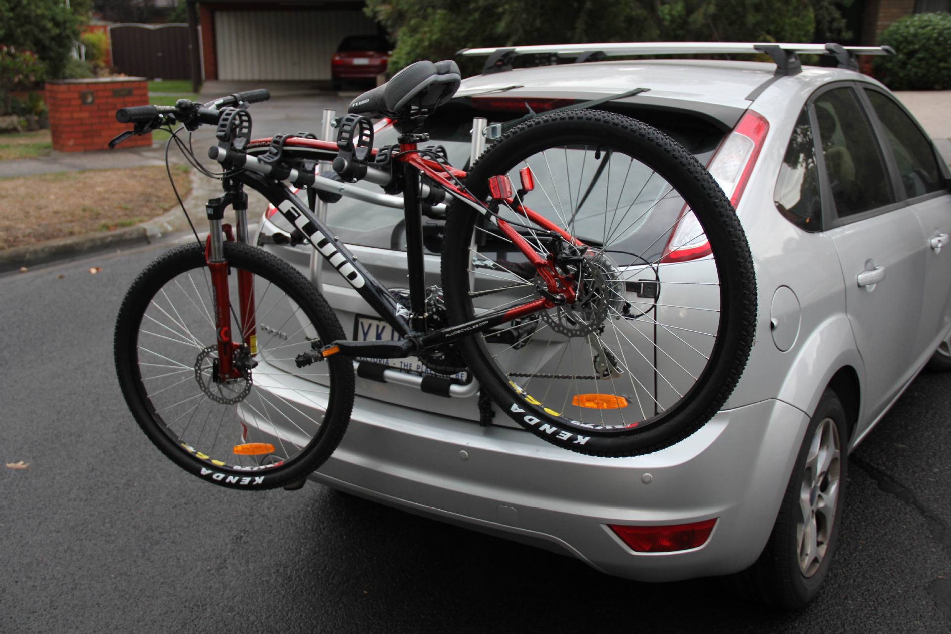 汽车行李架 汽车尾部自行车架 简易款尾部车架 铝制悬挂自行车