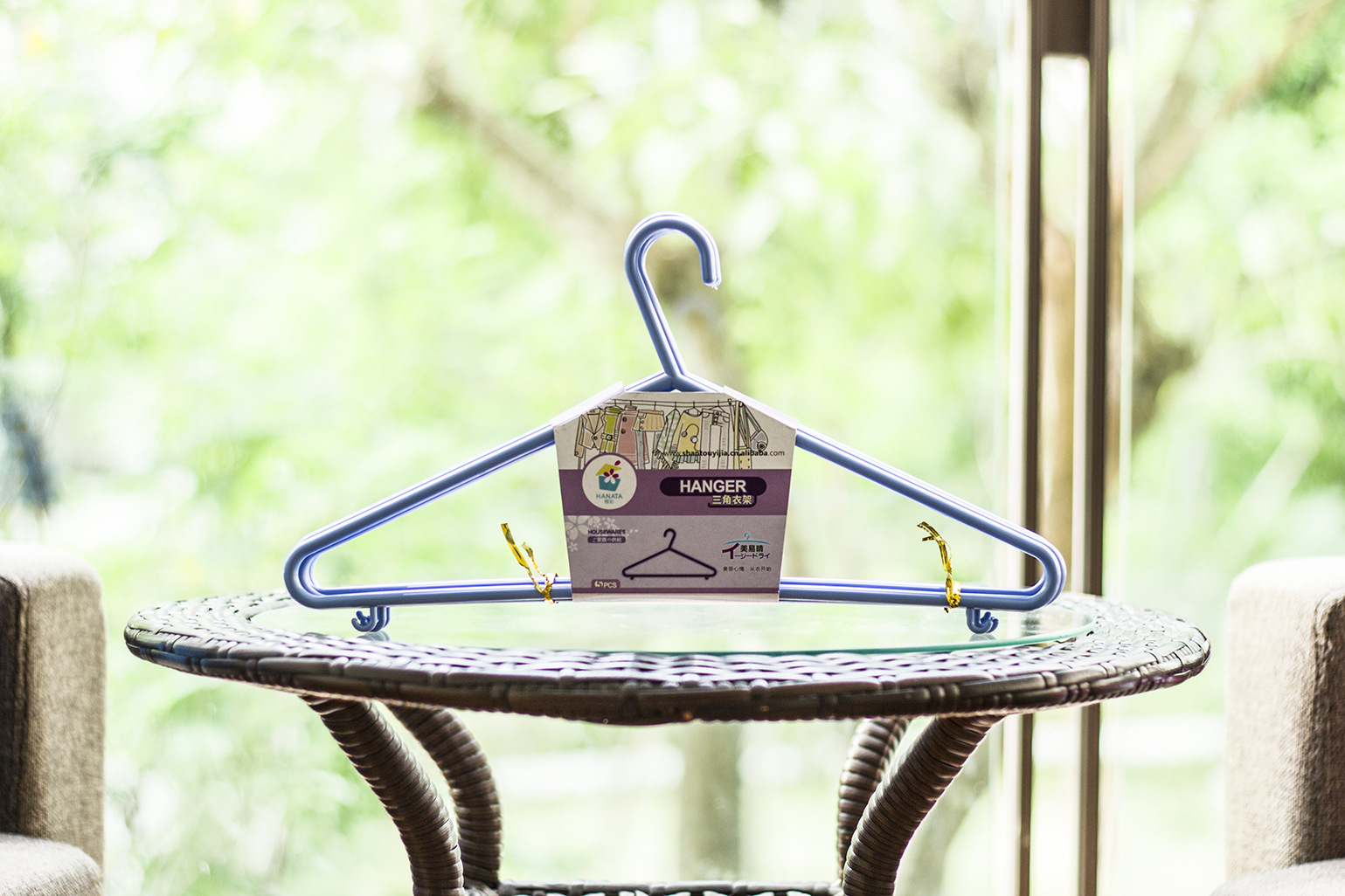 塑料衣架_怡佳塑料加厚衣架 三角衣架挂晒衣架 多用防滑 5个装 - 阿里