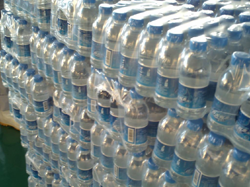 生产供应 六瓶装啤酒饮料pe收缩膜 多瓶装连体产品pe收缩膜收缩袋