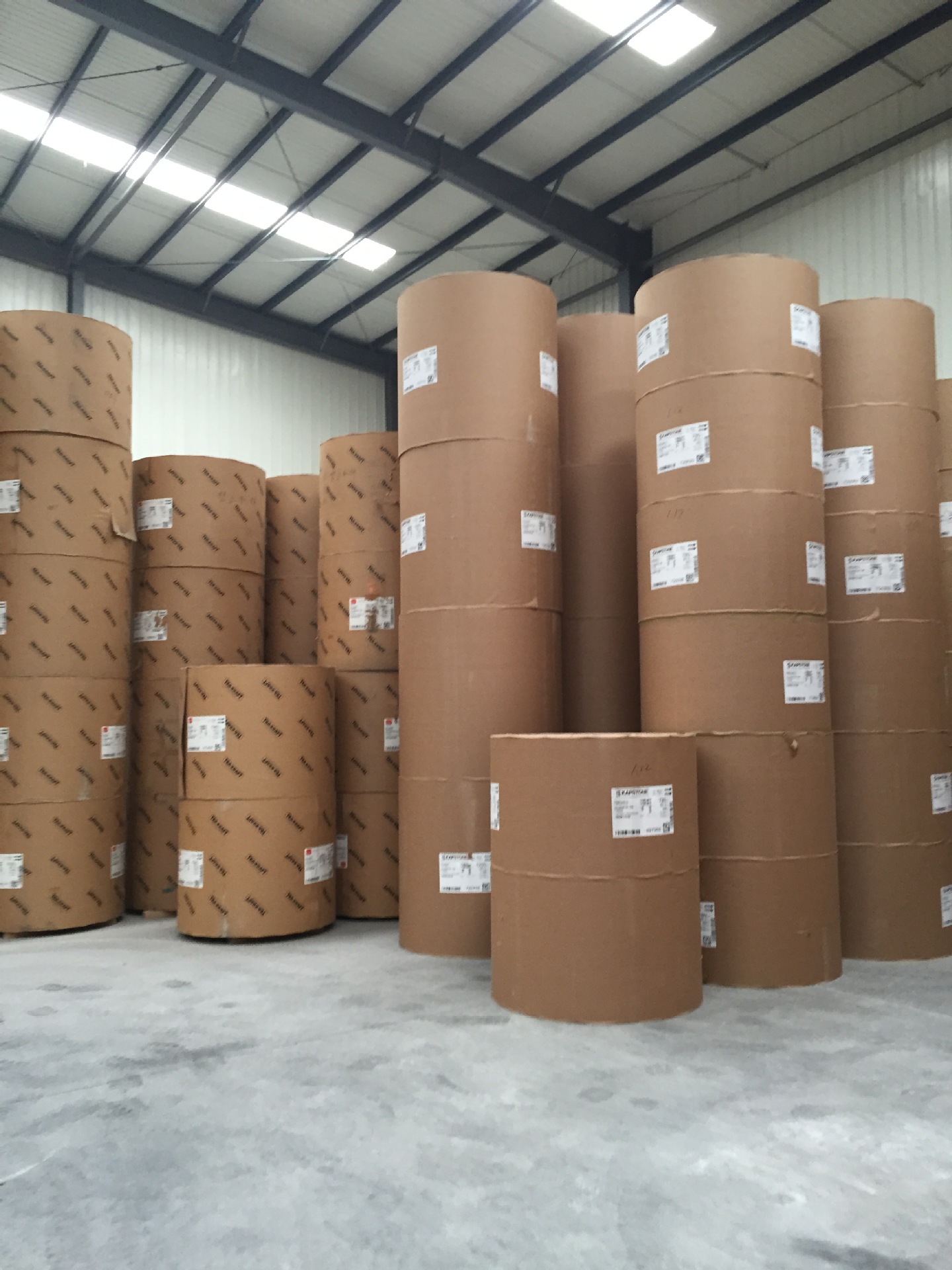 进口牛卡纸 gp牛卡 280g 300g美卡纸