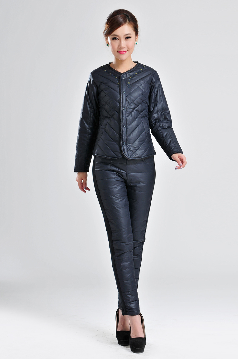 yuanyu新款淑女女士羽绒内胆 时尚纯色无领修身羽绒服 .