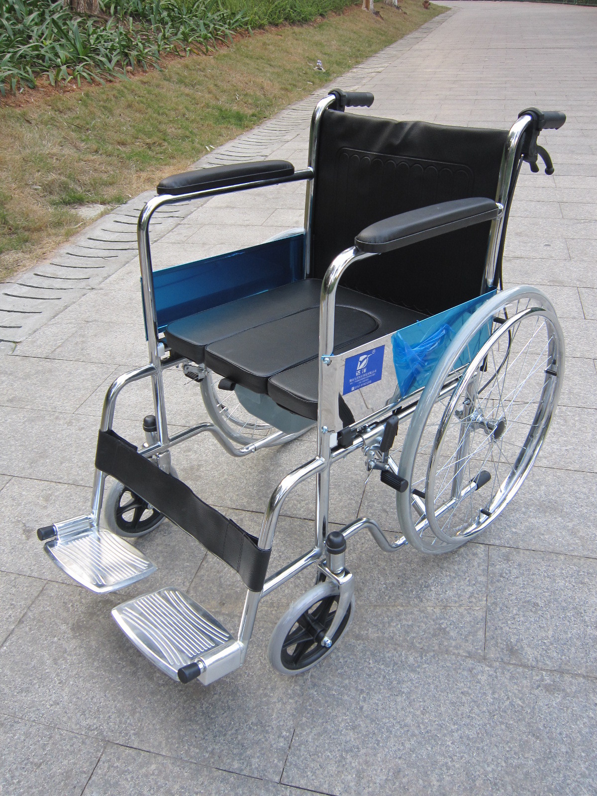 折叠坐便轮椅 折叠带坐便老人轮椅 老年人手动折叠轮椅 厂家直批