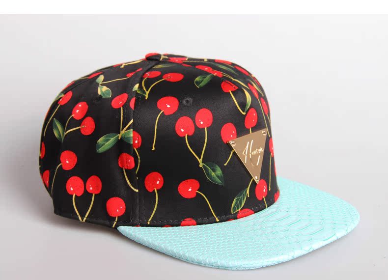 中心龙首页 >> 时尚帽子坊 >> hater樱桃嘻哈帽女士休闲平沿帽遮阳