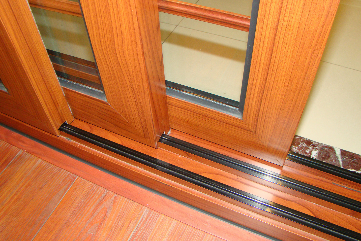 外贸多轨多扇铝合金推拉门_三扇推拉门_三轨三扇铝合金推拉门