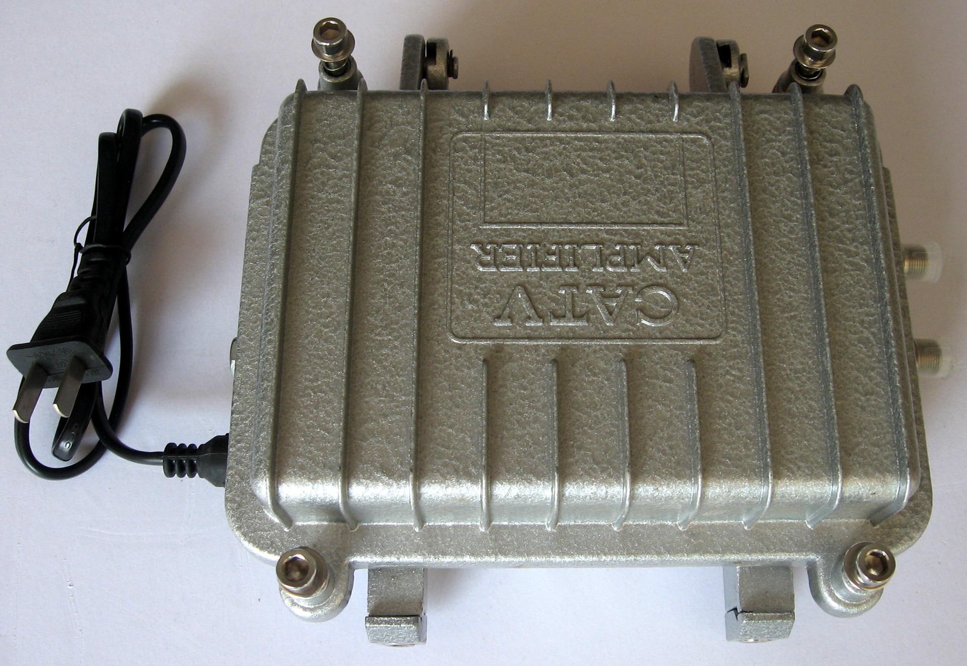 有线电视2a集中供电器