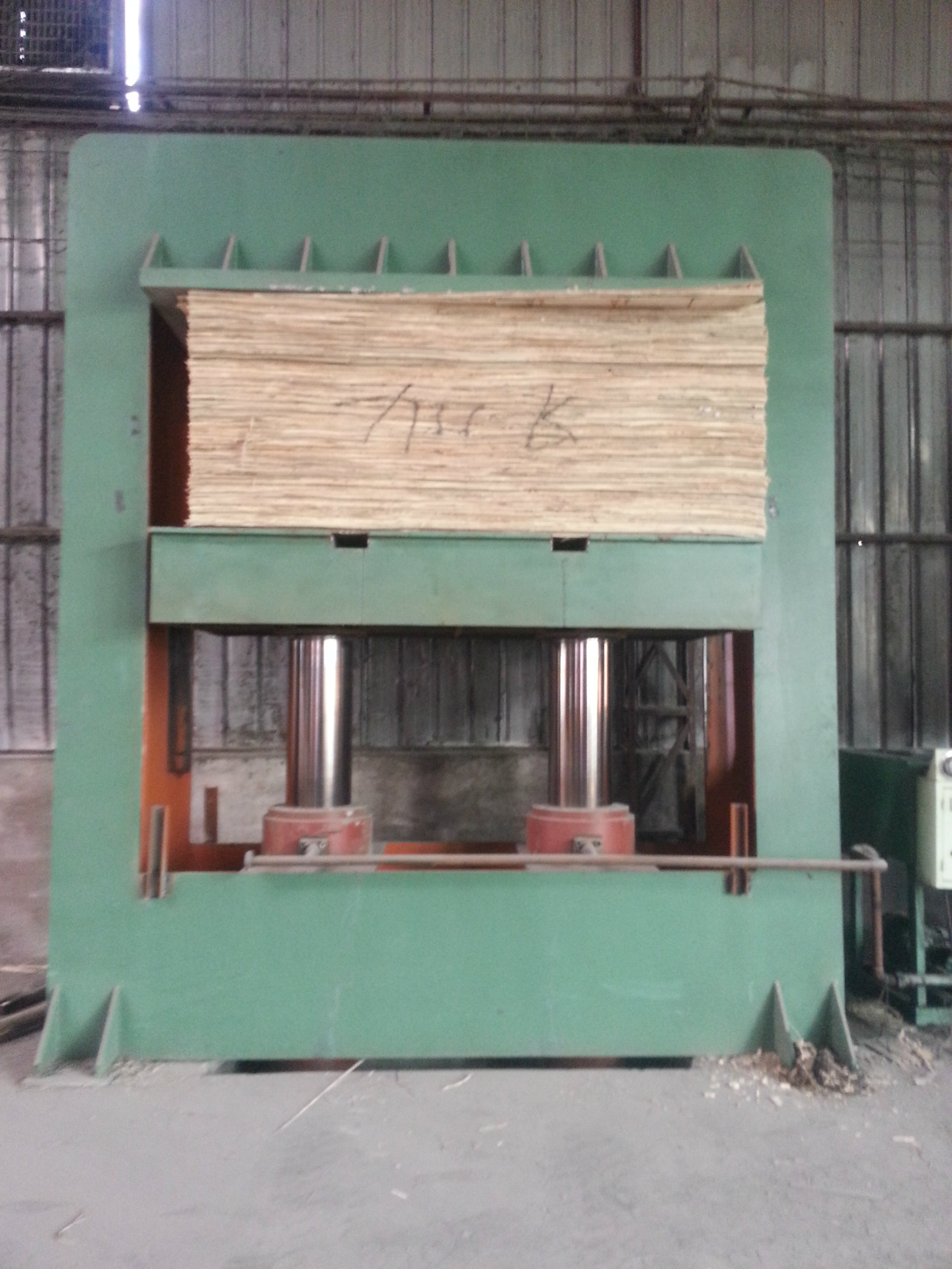 【临沂市兰山区盛阳板材机械厂】直压机运营商介绍 - 玩具