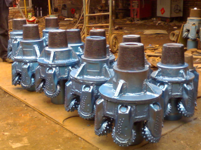 非开挖顶管三牙轮钻头非开挖扩孔钻头岩石扩孔器导向钻头