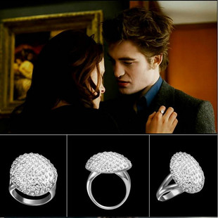 电影twilight暮光之城/月食/贝拉订婚水晶戒指 满钻闪钻戒指指环