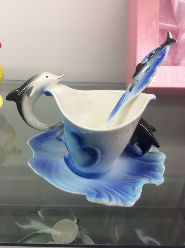 厂家直销创意陶瓷杯子礼品工艺品珐琅瓷 海豚咖啡杯新年礼物批发