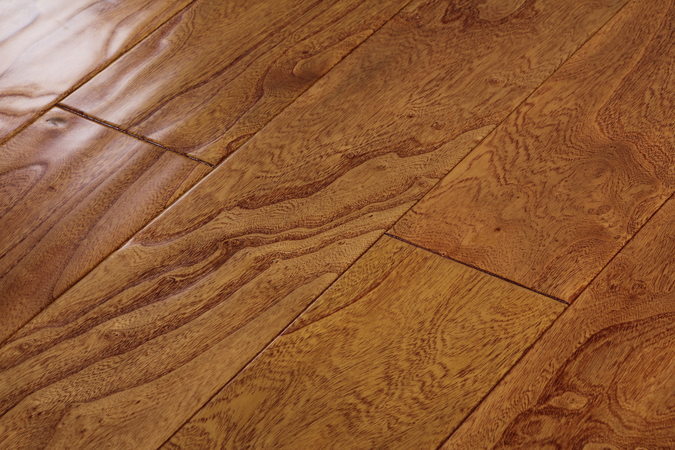 兩陰夾一陽(yáng)的k線兩陰短_木地板陰角線_陰辰綱要2鶴壁角 溪路的村莊 小說(shuō)