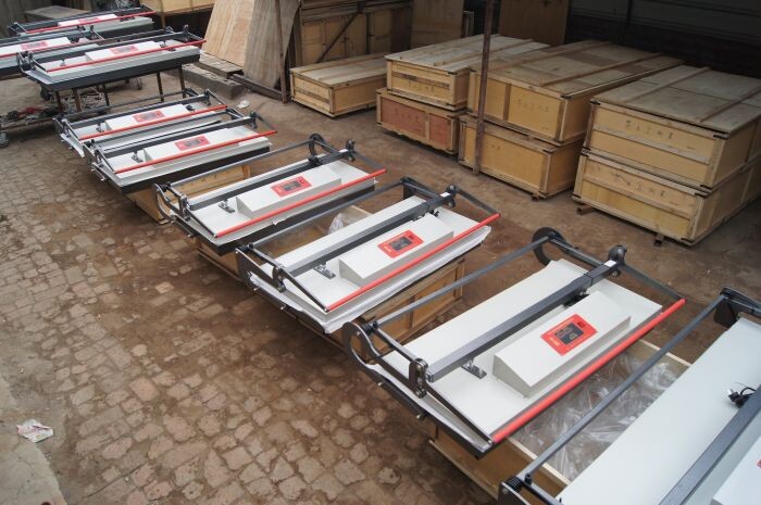 6米 可装裱无限长 机器开口尺寸:280mm 加热板尺寸:60cm*160cm 外形