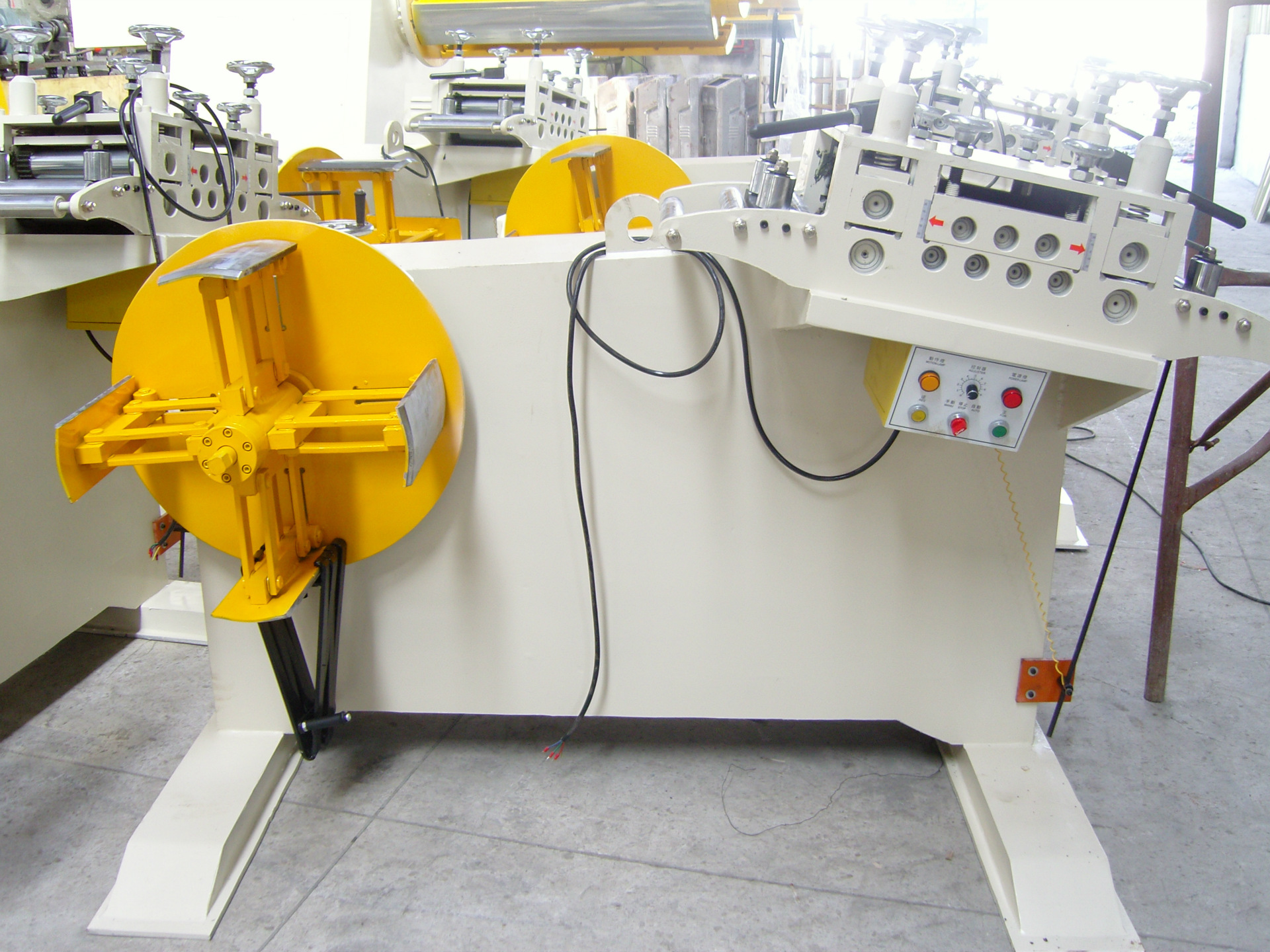 冲床自动送料机