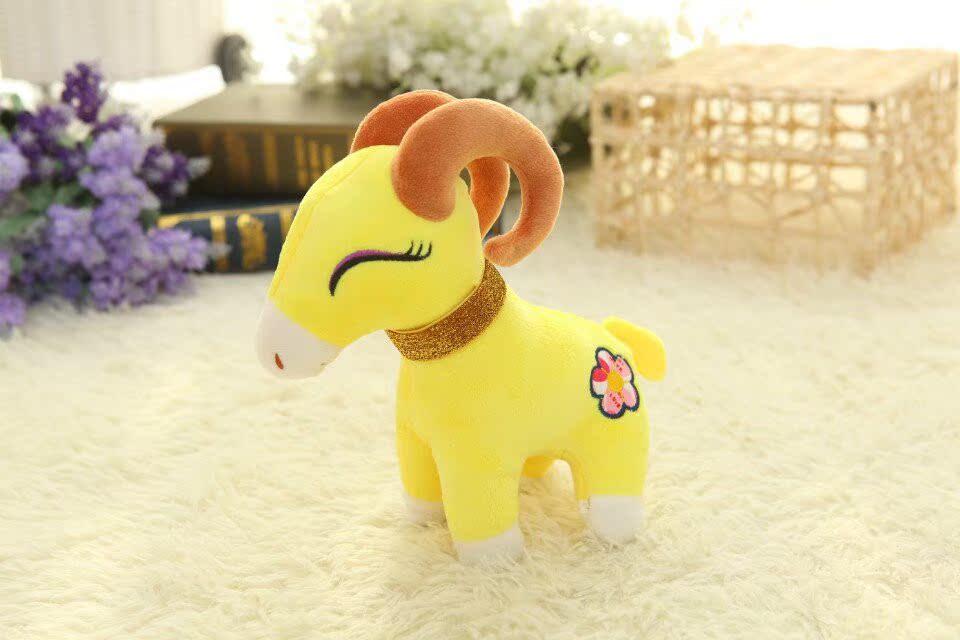 新年特价批发羊年吉祥物 毛绒玩具创意礼品活动抛洒彩色小羊公仔