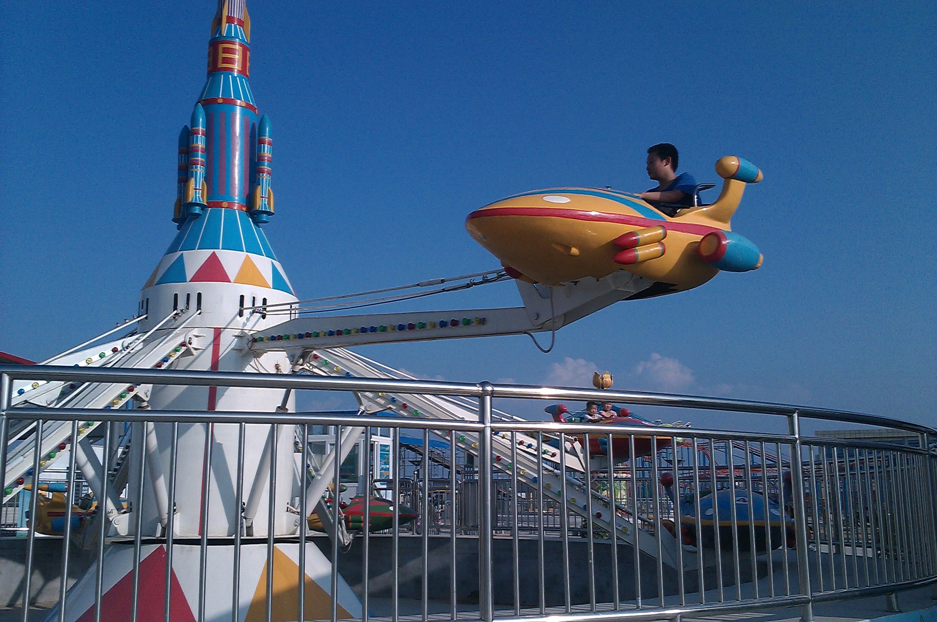 供应大型游乐设备公园游乐设备自控飞机