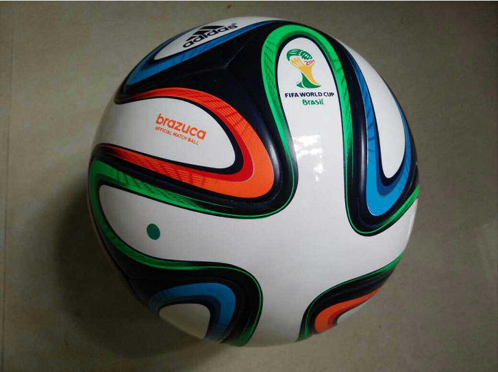 2016厂家直销世界杯巴西比赛足球 正规5号机缝足球 可定做批发