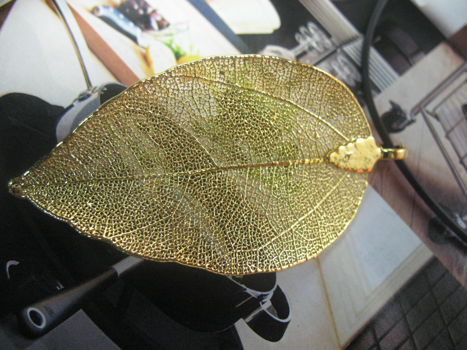 24k镀金黄金叶子吊坠 天然树叶 厂家一件批发 **创意定.