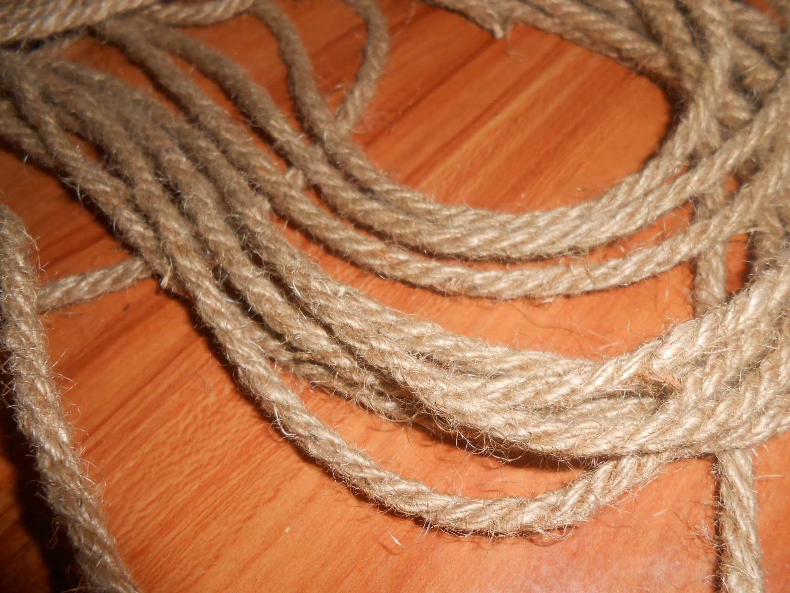 厂家低价供应3mm黄麻麻绳 双股麻绳多股diy手工棉麻绳