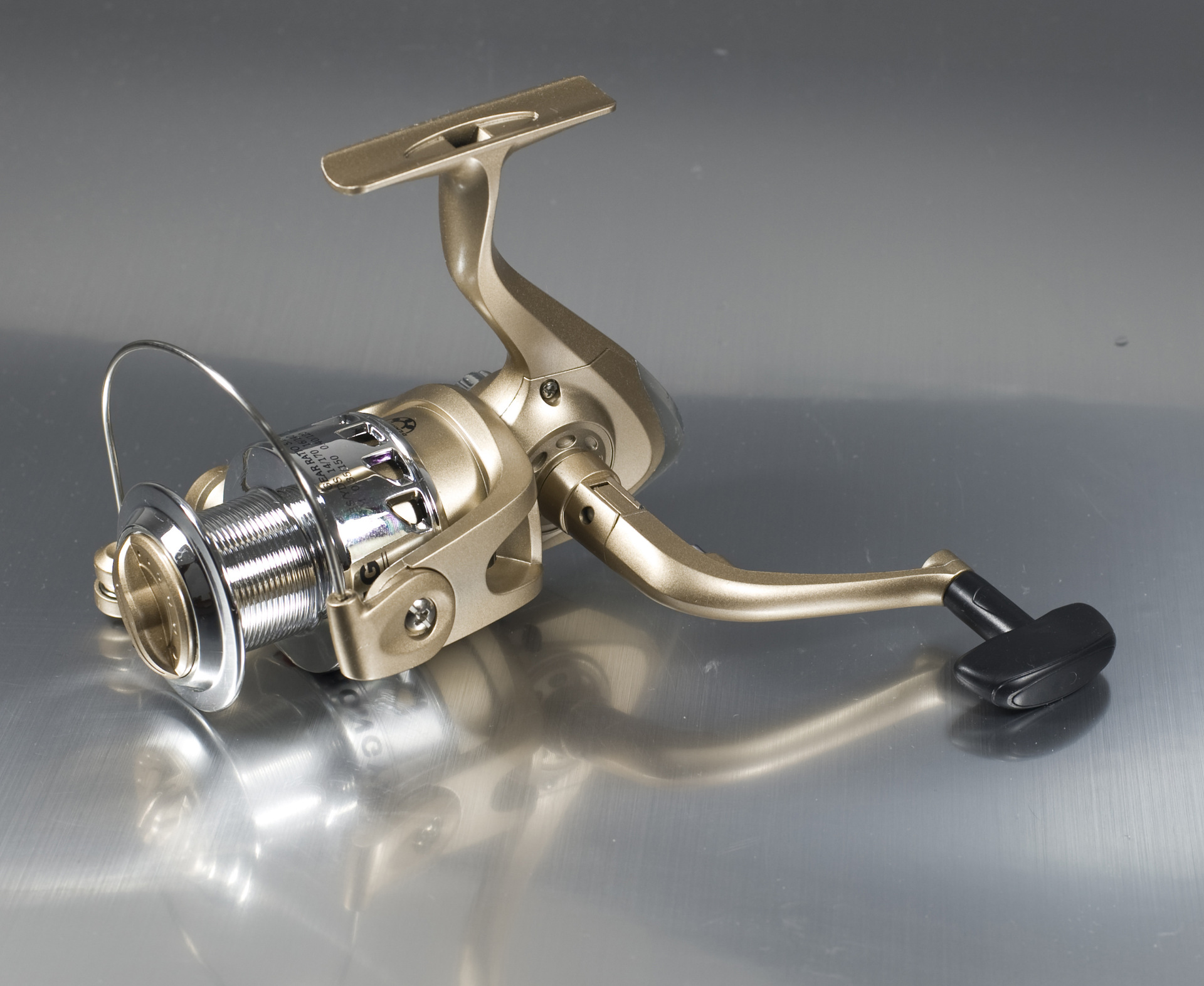 特价11轴2000型高配置摇轮 纺车轮 矶钓轮 鱼线轮批发