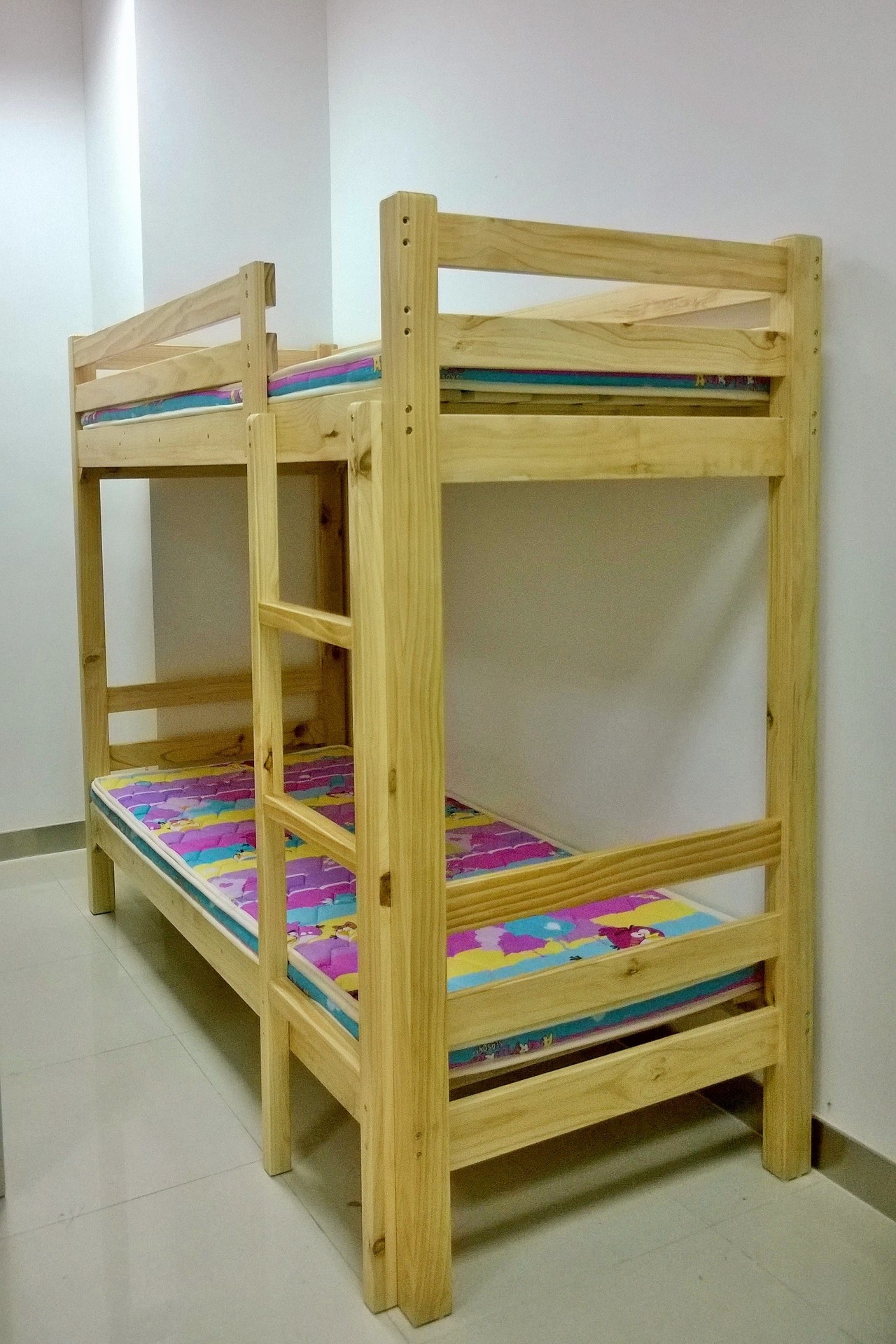 定制学生高低床 学校高低床定制 定制午托双层床 定制公寓双层床