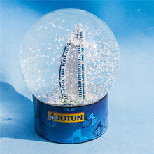 创意家居摆件圣诞水晶球树脂工艺品雪花球厂家定做生日礼物批发