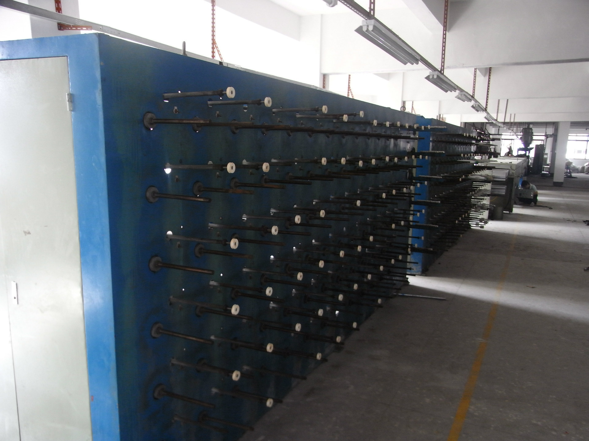 厂家生产100d01mm优质涤纶单丝3d网布