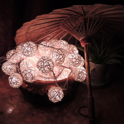 昆明大本商贸 家居装饰20头6cm白色藤球粗电线灯