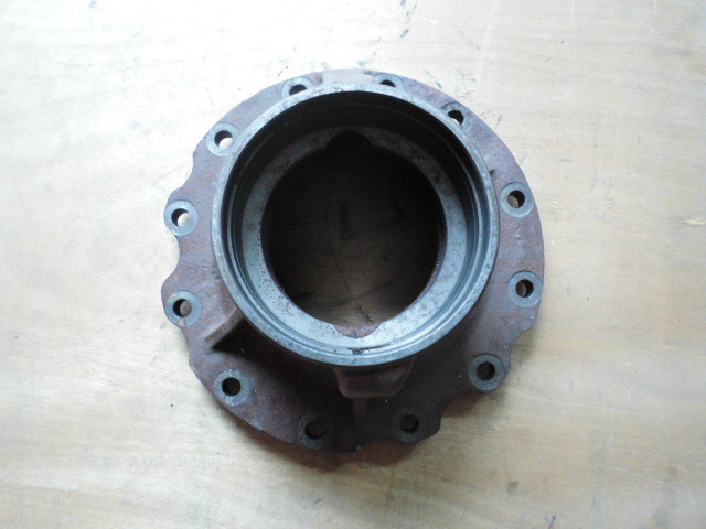 适用解放大江桥锥齿轴承座2402071d一汽解放原厂配件j5中桥轴承座