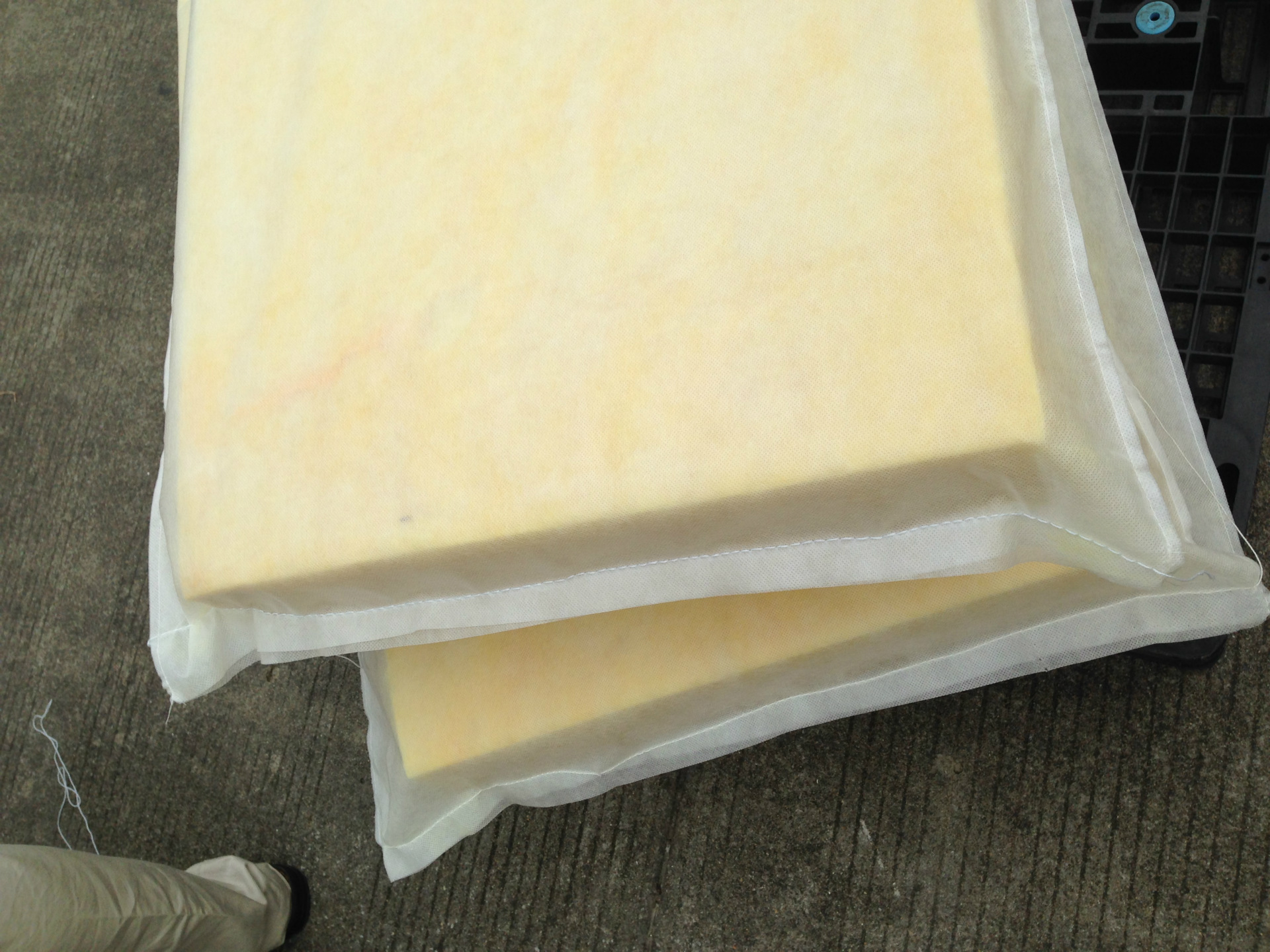 建筑用玻纤棉pp无纺布袋 达到b1级阻燃要求