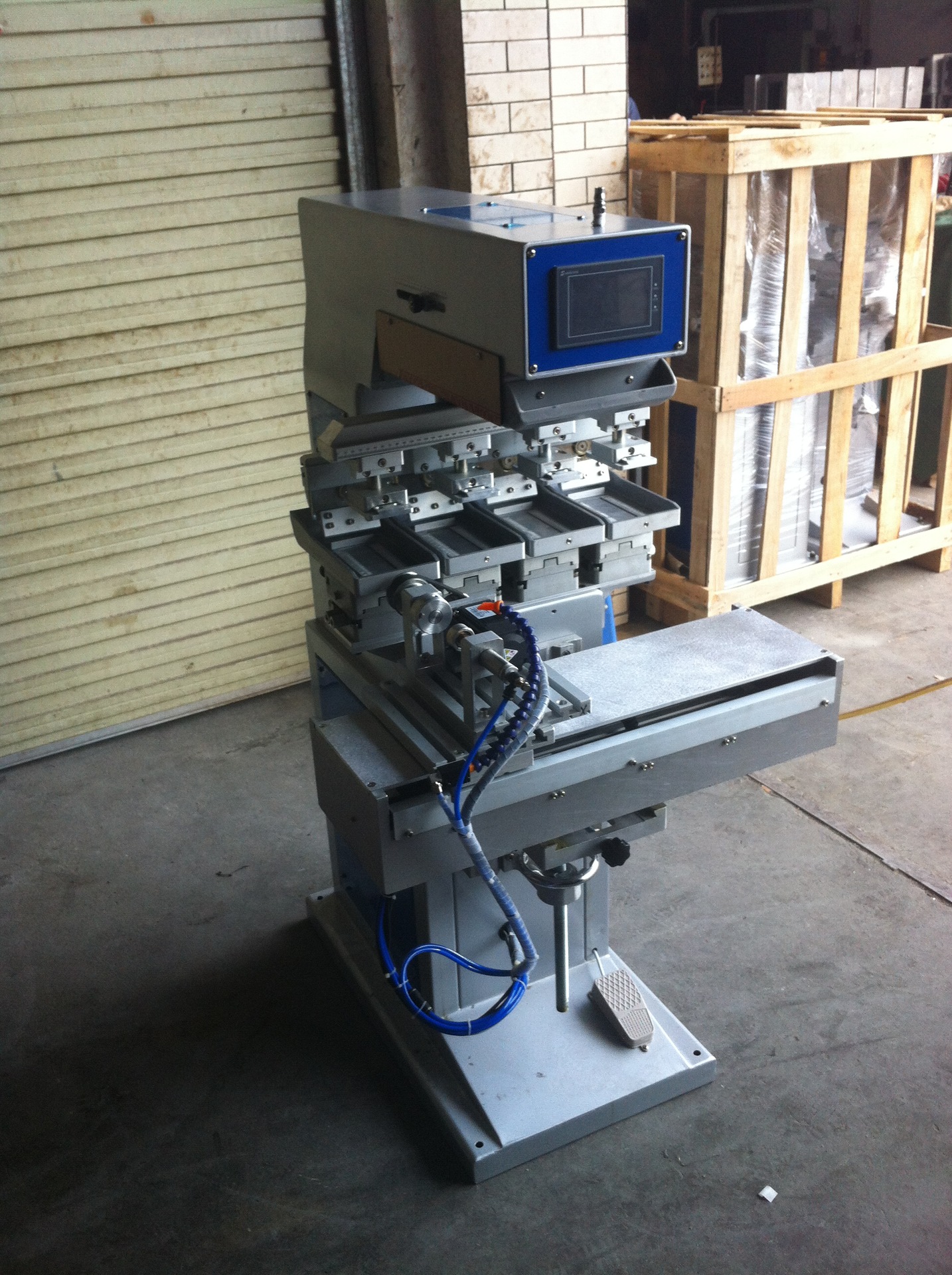 四色自动翻转移印机/穿梭翻转移印机/自动穿梭反转移印机