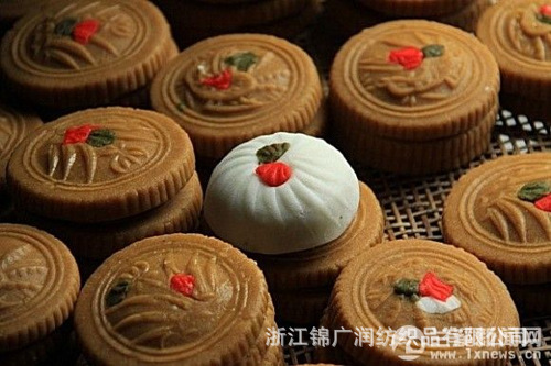 兰溪美食何其多 肉圆酥饼小萝卜