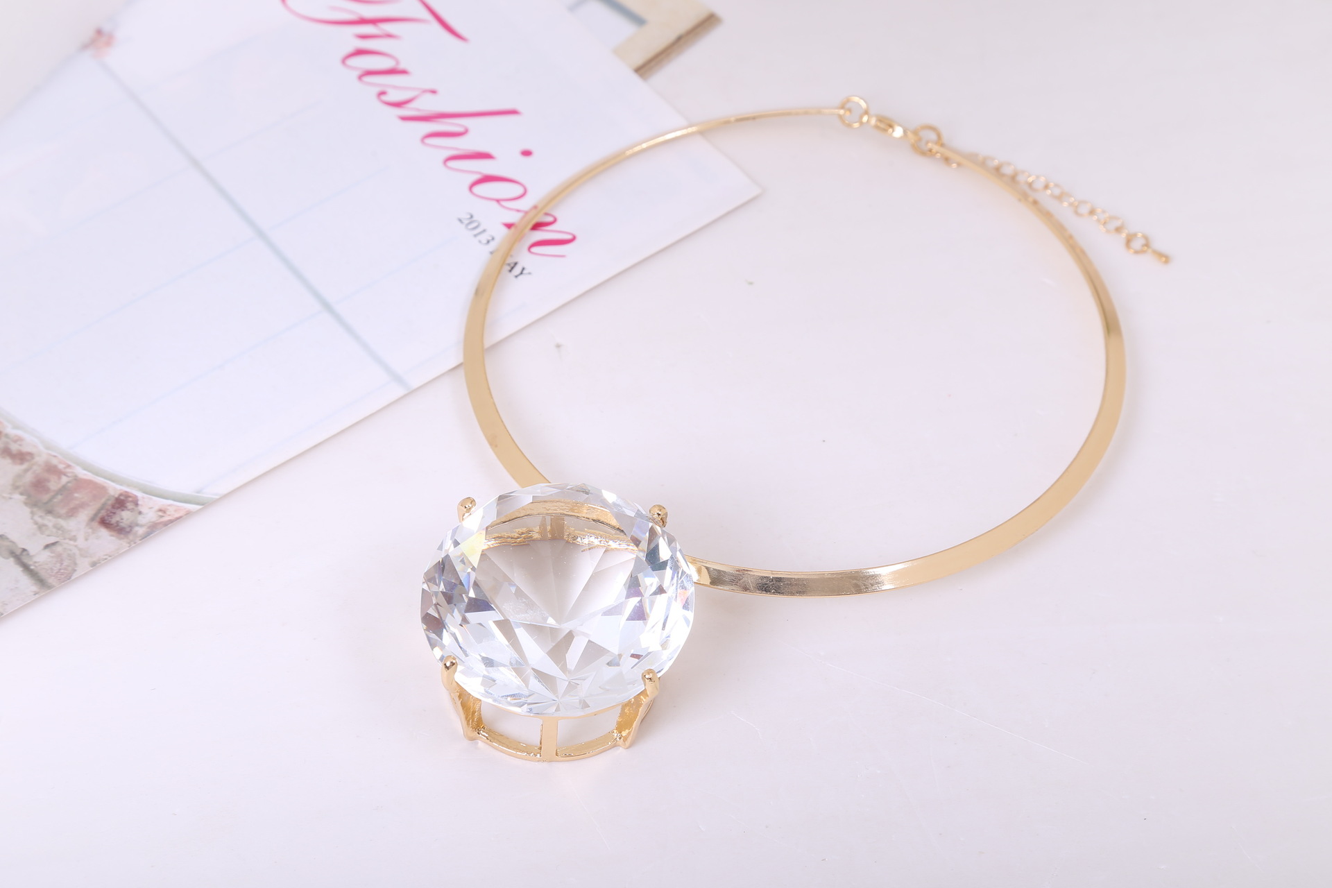 欧美时尚华丽大宝石项圈 简单饰品装饰锁骨短项圈项链dd