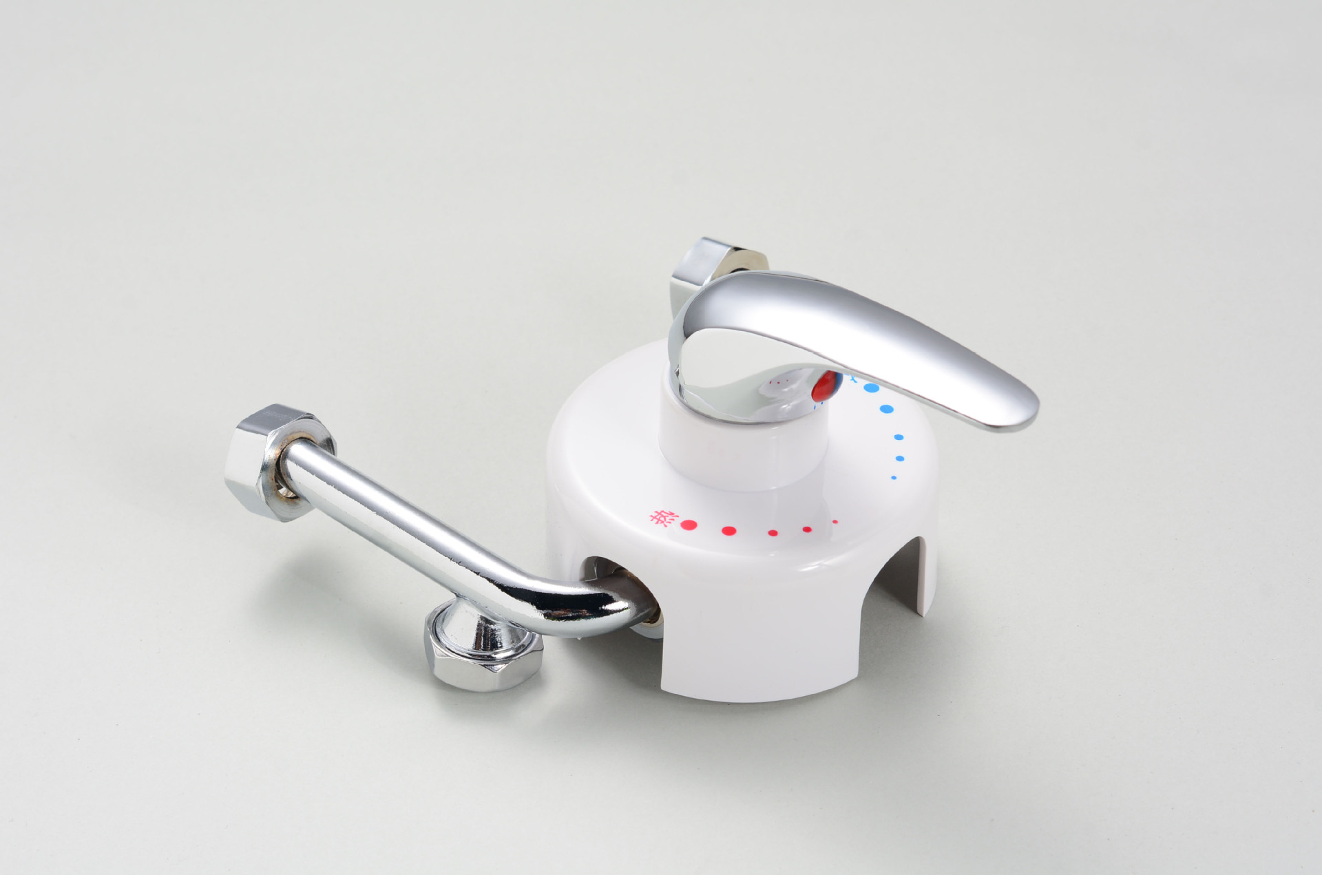 电热水器混水阀 . 电热水器u型阀,材质锌合金