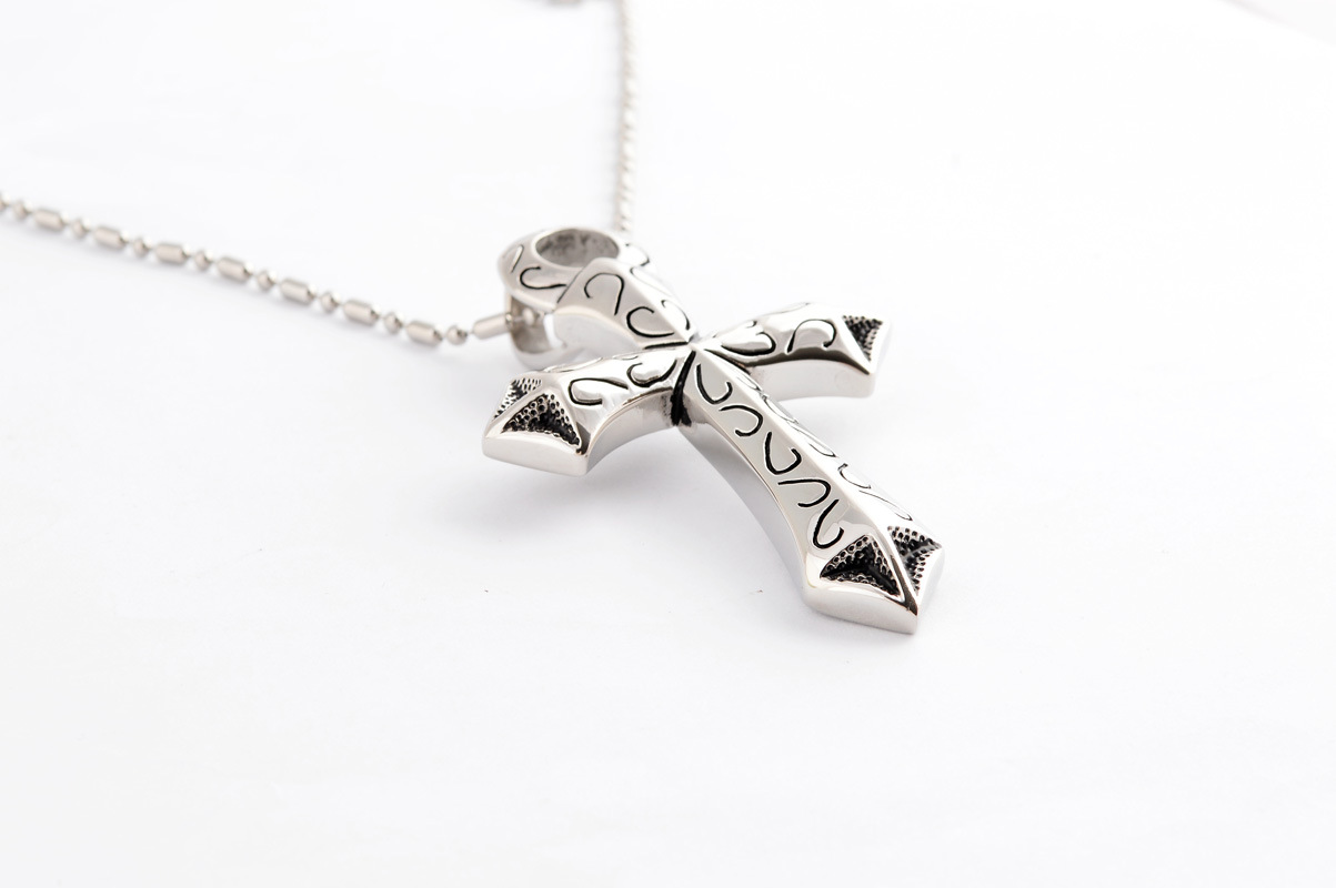 欧式复古首饰品 十字架吊坠 时尚男士钛钢项坠 代理代发