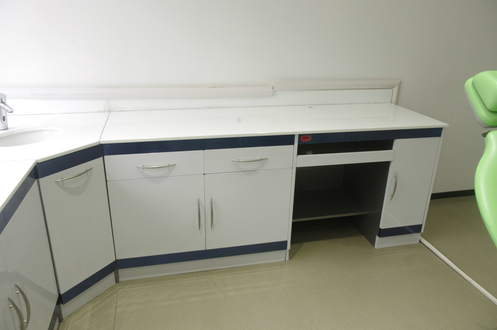 出口欧美口腔诊室不锈钢边柜医疗诊所边柜医用组合弯角边柜可定制