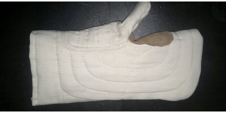 纯棉9层耐高温焖子手套冶炼用耐高温二指手套