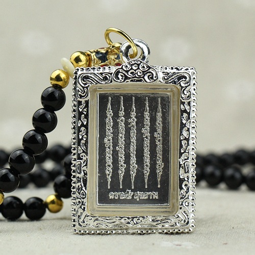 泰国佛牌批发阿赞奴五条经文安吉丽娜朱莉