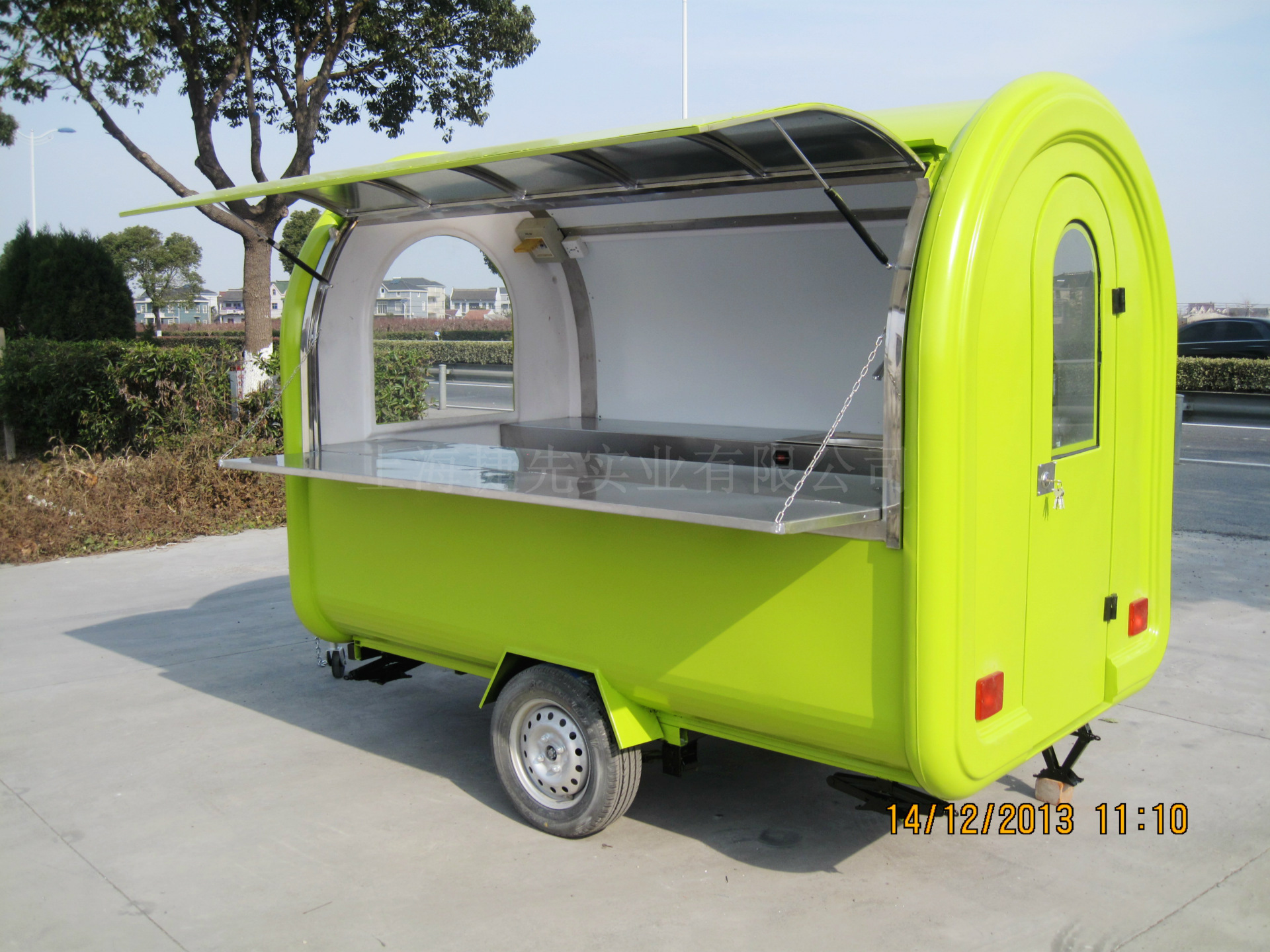 专业生产多功能小吃车,油炸车,流动美食小吃车,酸辣粉小吃车