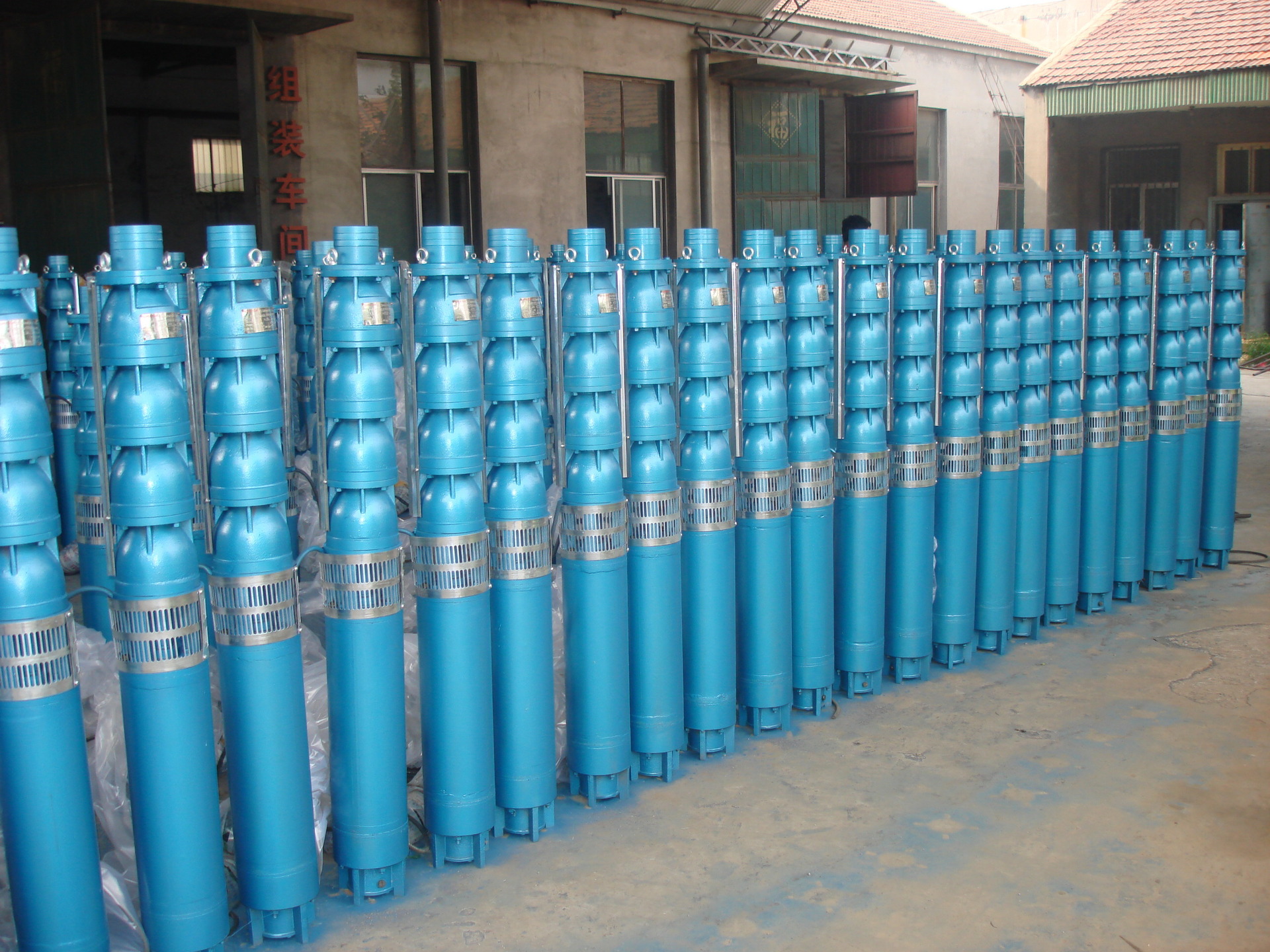 大流量高扬程多级农用潜水电泵qjqs系列深井潜水泵200qj200