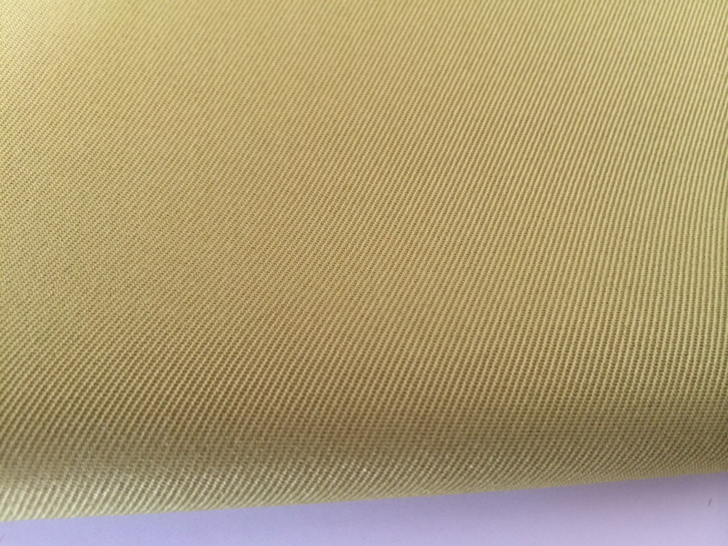 供应150d*300d斜纹华达呢(牛津布