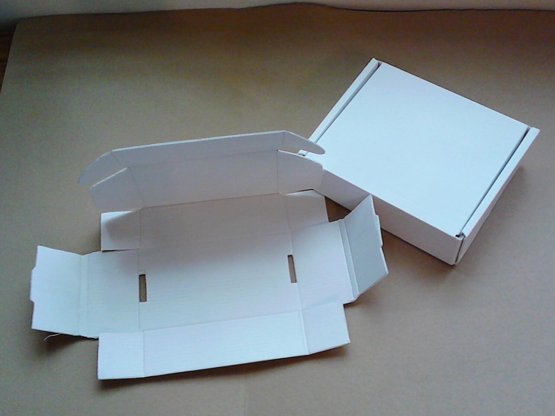 石头纸瓦楞纸板价格图片_12