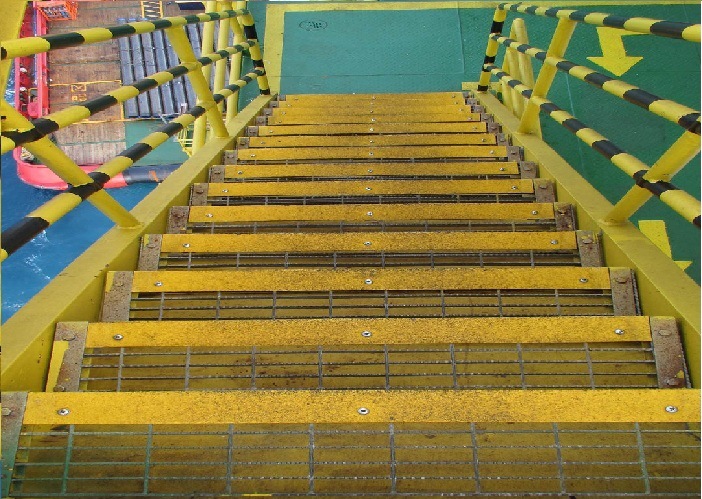 钢结构楼梯防滑踏步条 矿产石油钻井台船舶海运大型设备防滑板