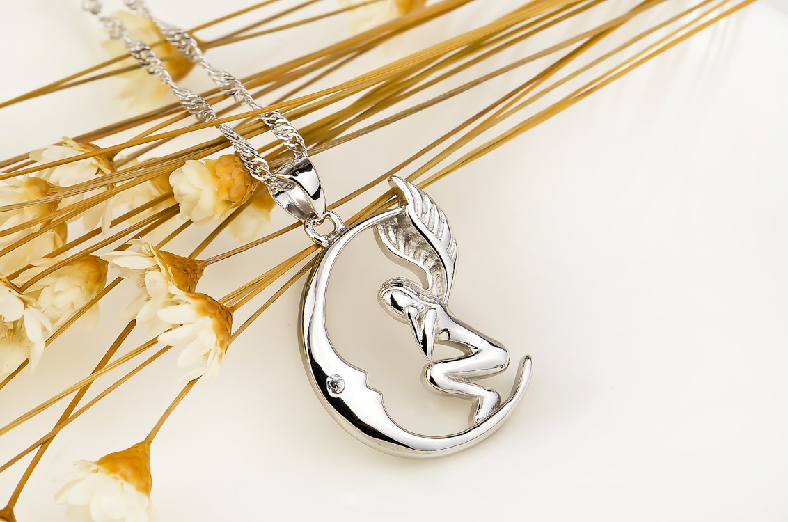 亚马逊货源s925纯银月亮天使项链 欧美热销时尚流行吊坠一件代发